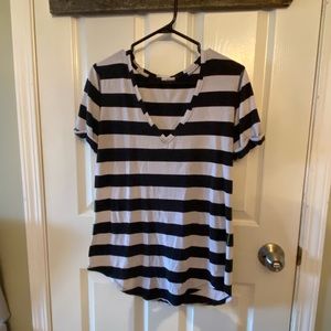 Lululemon V-neck stripped T-shirt size 8